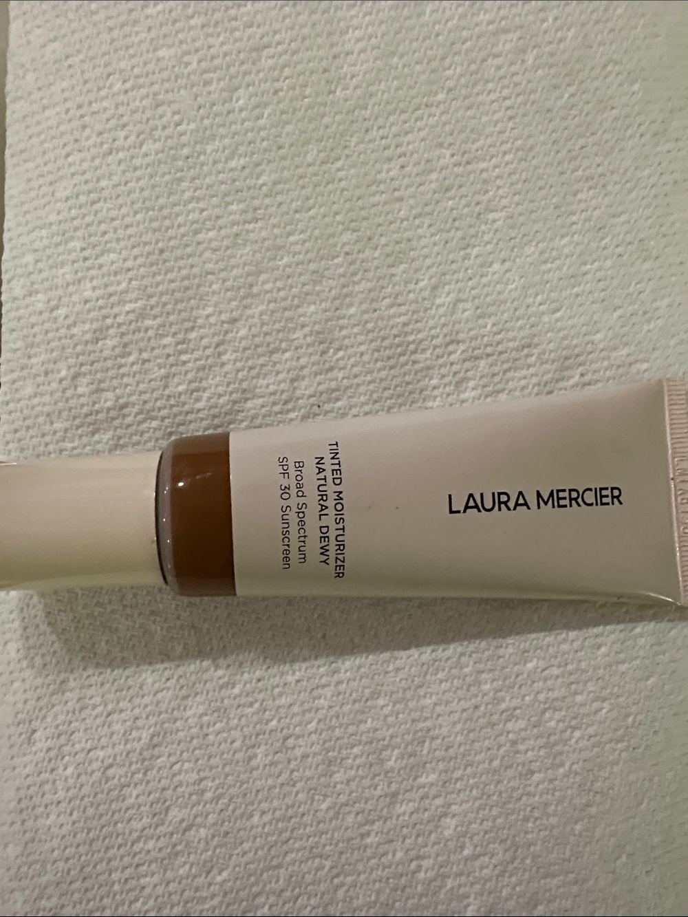 laura mercier Tinted Moisturizer - 5N Clay